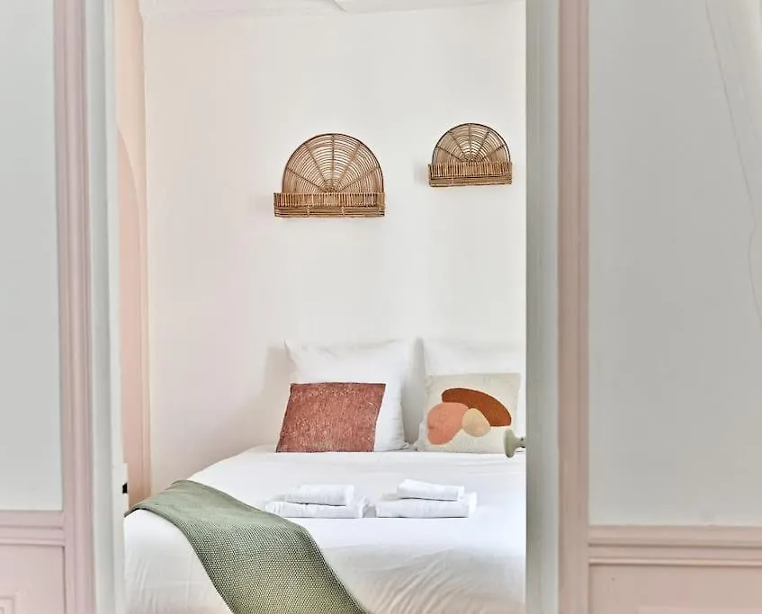 Magnifique Rose A #garemontparnasse Appartement