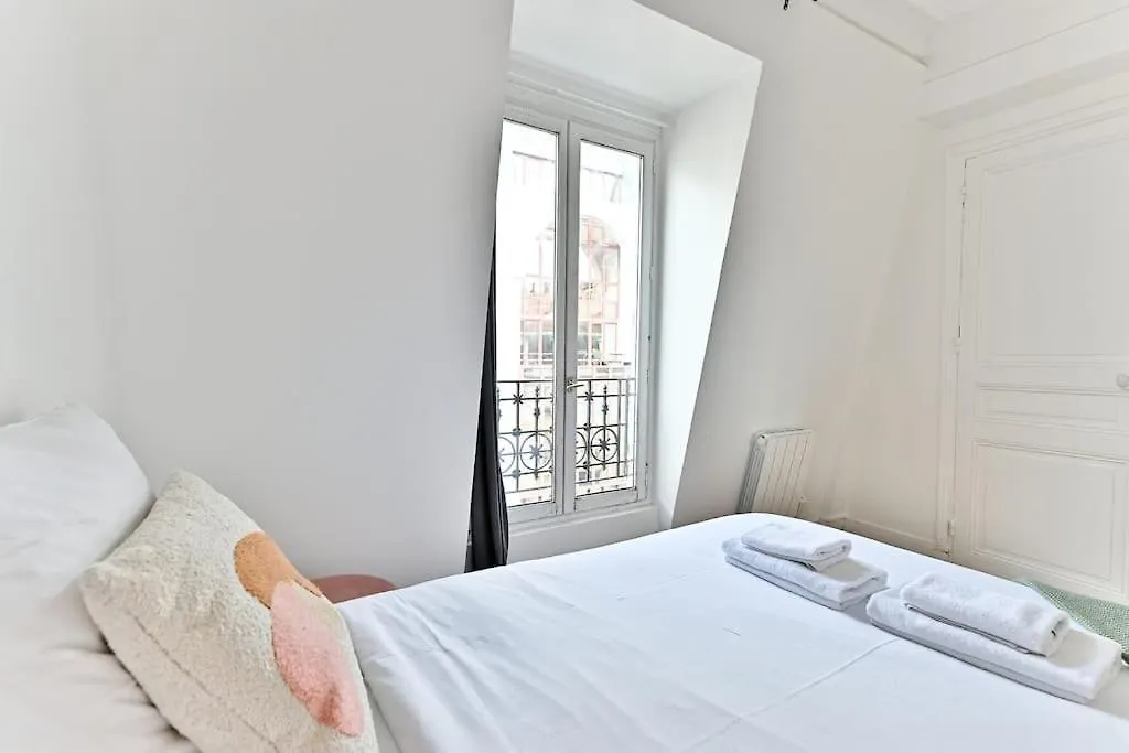 Magnifique Rose A #garemontparnasse Appartement Parijs