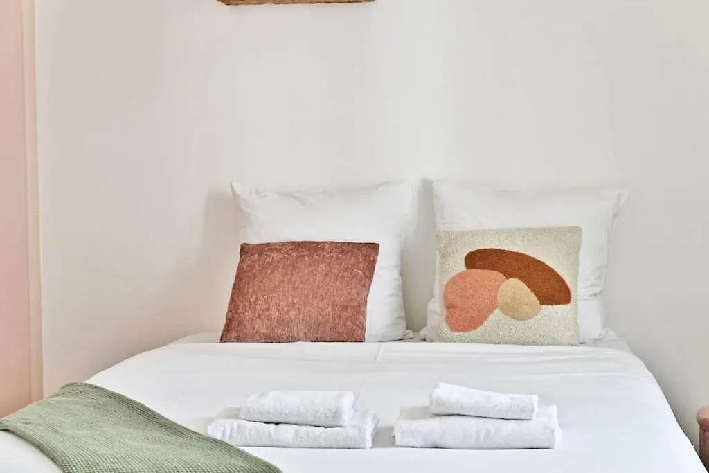 Apartment Magnifique Rose A #garemontparnasse